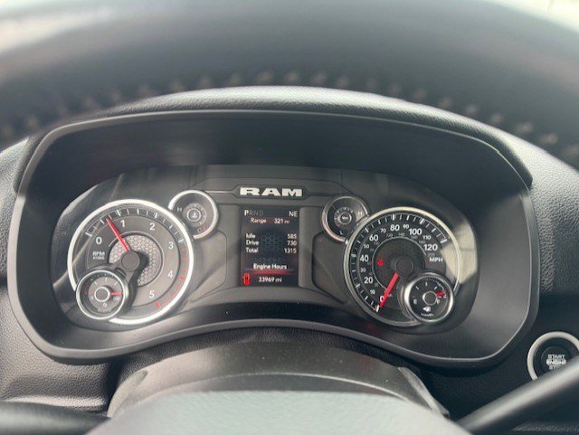 Used 2024 RAM 3500 Big Horn AWD/4WD image 16