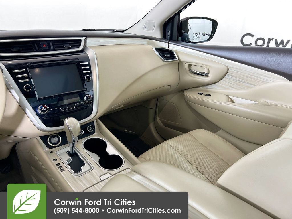 Used 2015 Nissan Murano Platinum w/ Platinum Technology Package FWD image 28