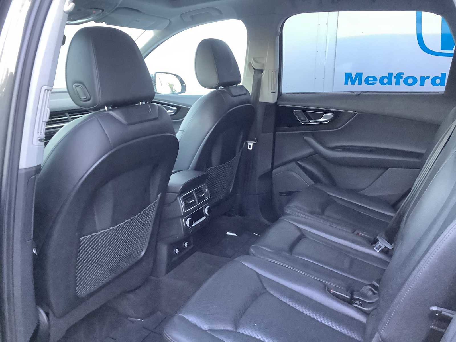 Used 2019 Audi Q7 3.0T Prestige w/ Prestige Package AWD/4WD image 12