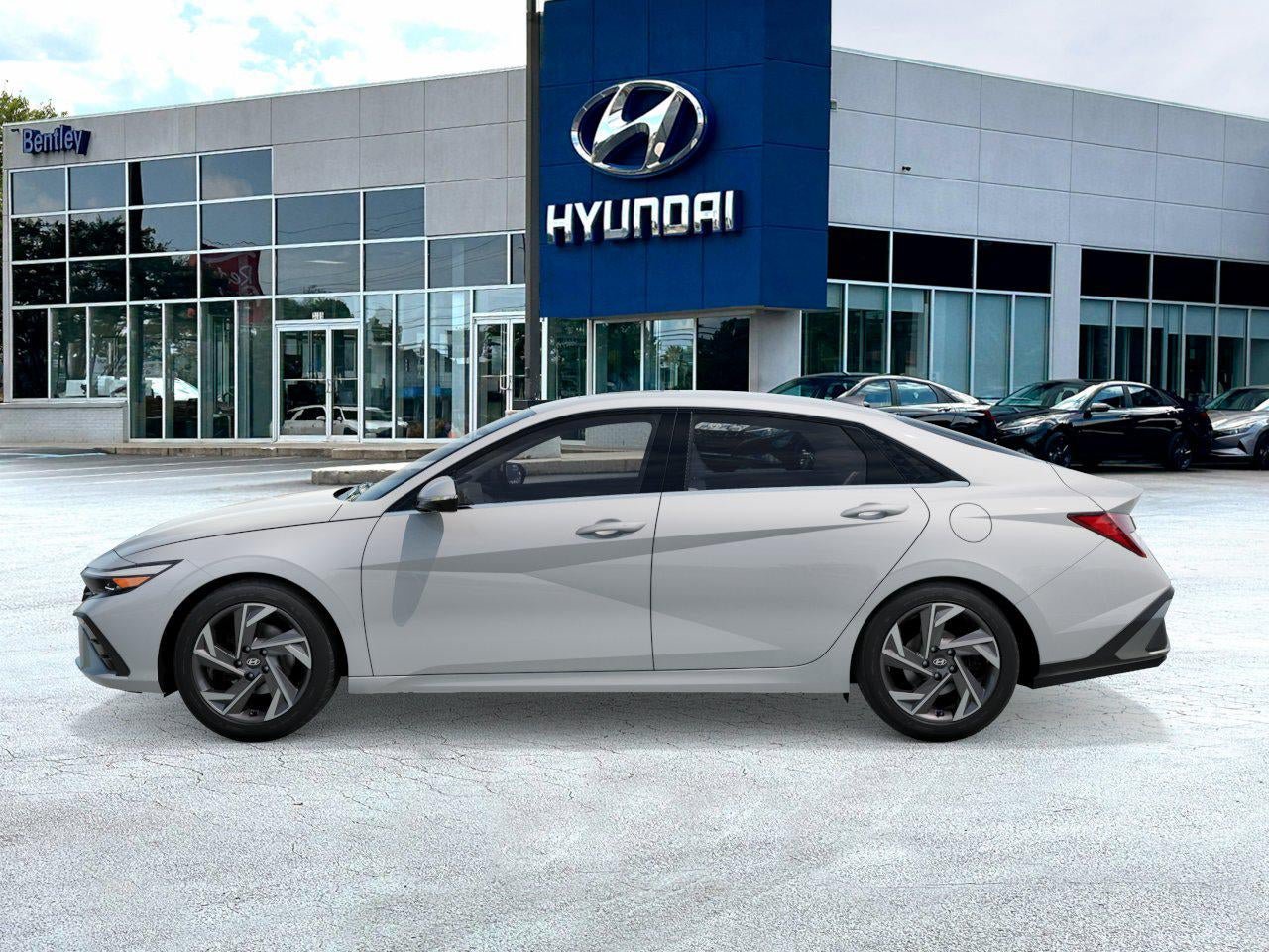 New 2026 Hyundai Elantra Limited FWD image 3