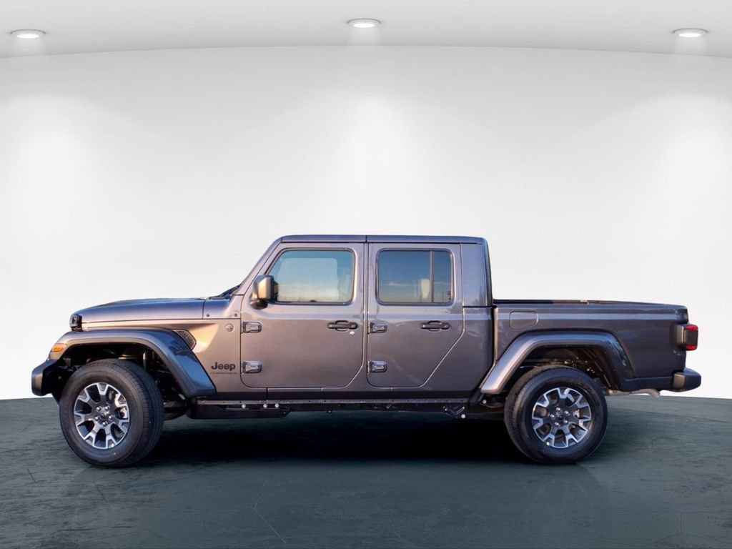New 2026 Jeep Gladiator Sport image 5