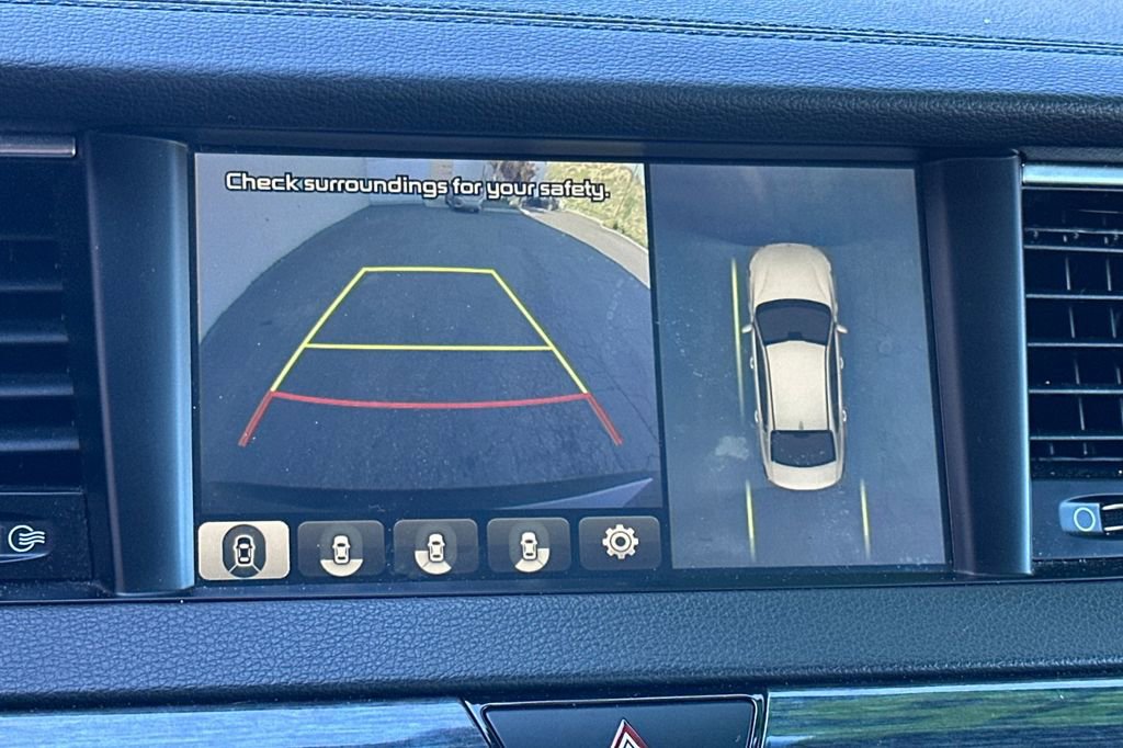 Used 2018 Kia Cadenza Limited w/ Paint Protection Package image 18