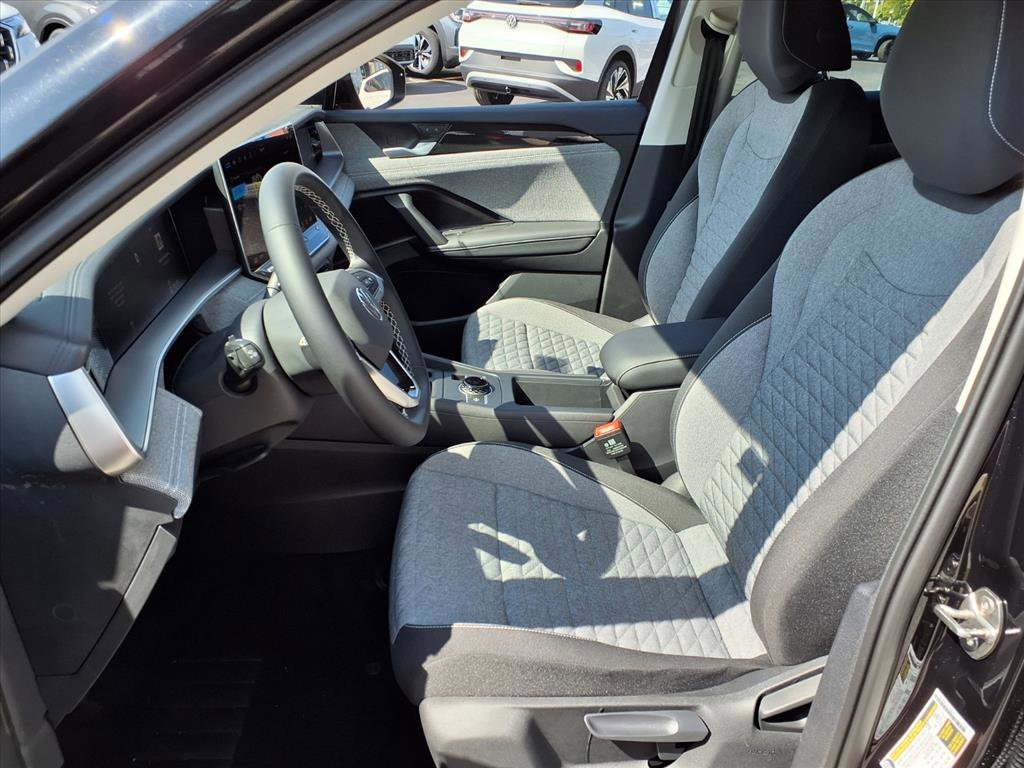 New 2025 Volkswagen Tiguan S image 4