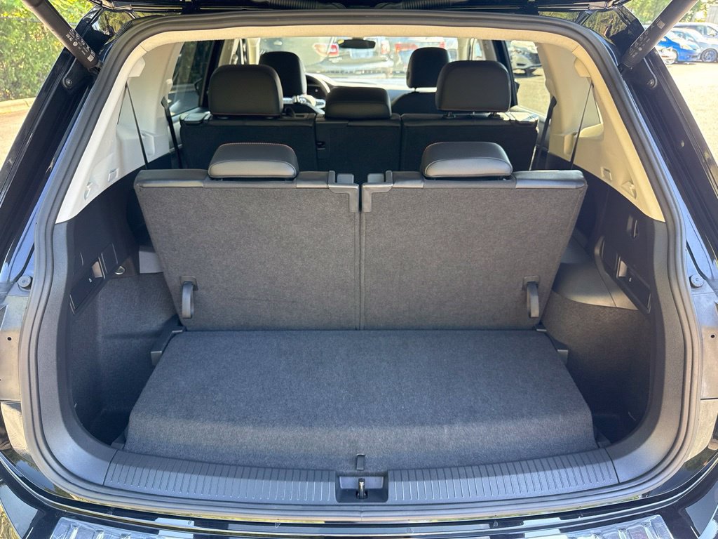 Used 2024 Volkswagen Tiguan SE FWD image 29