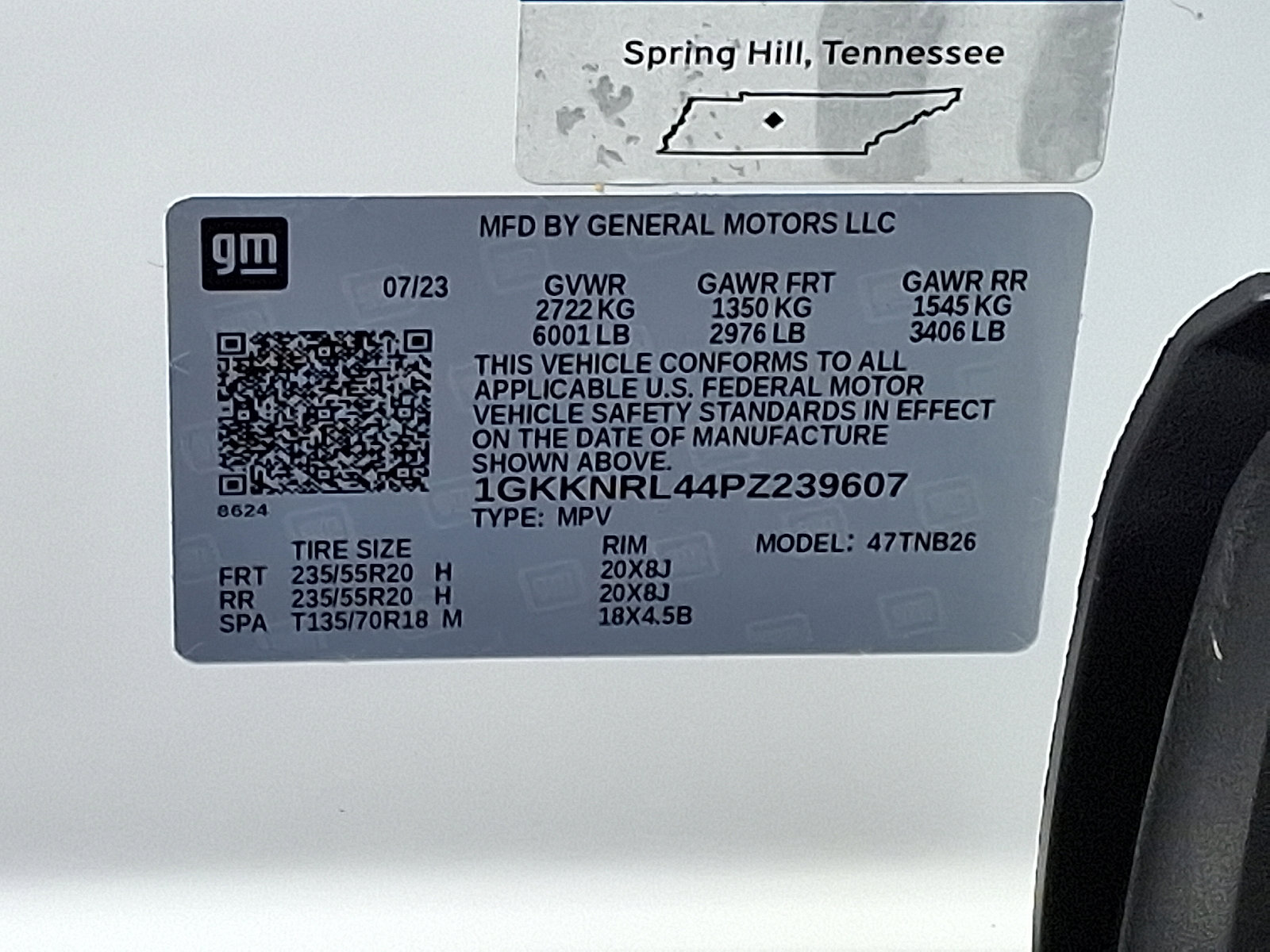 Used 2023 GMC Acadia SLE w/ Driver Convenience Package image 28