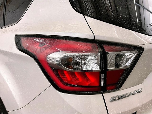 Used 2017 Ford Escape SE AWD/4WD image 28