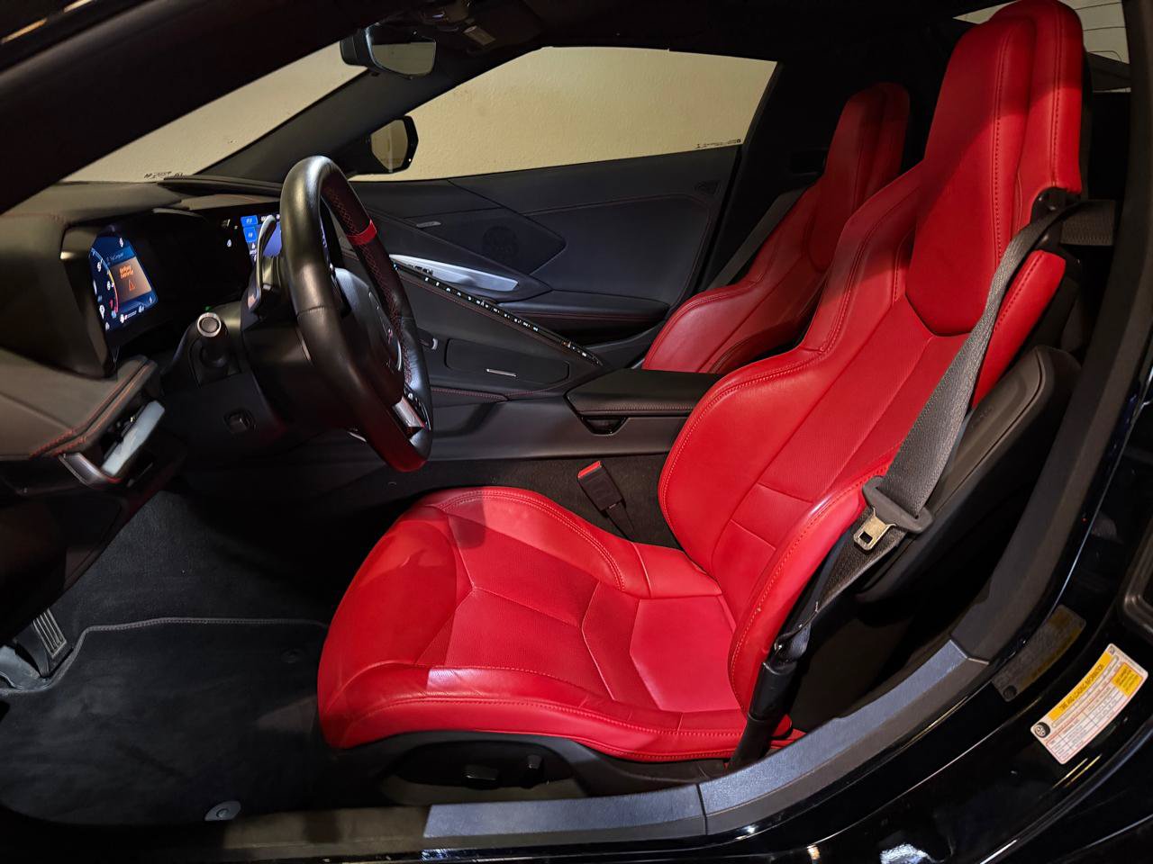 Used 2022 Chevrolet Corvette Stingray Convertible w/ Battery Protection Package RWD image 10