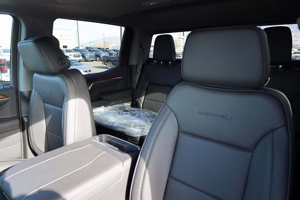 New 2026 GMC Sierra 1500 Denali w/ Technology Package AWD/4WD image 16