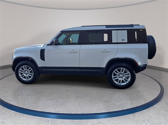 Used 2023 Land Rover Defender 110 S image 8
