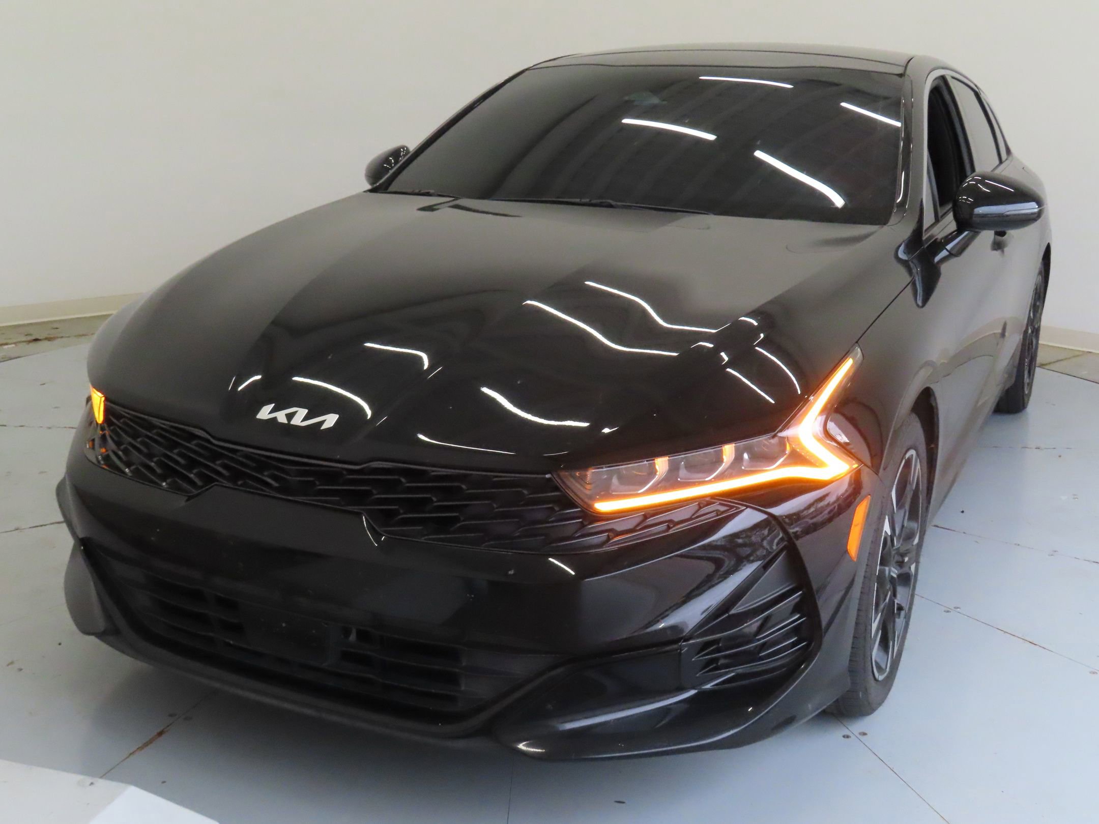 Used 2022 Kia K5 GT-Line w/ GT-Line Awd Premium Package image 9