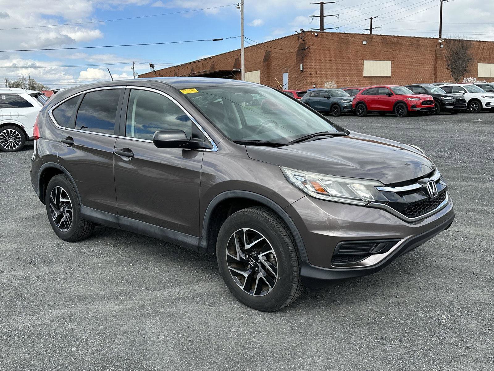 Used 2016 Honda CR-V SE image 2