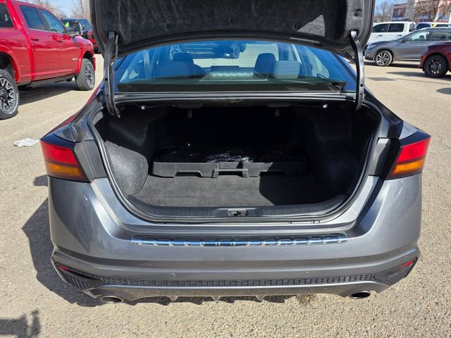 Used 2023 Nissan Altima 2.5 SV image 12