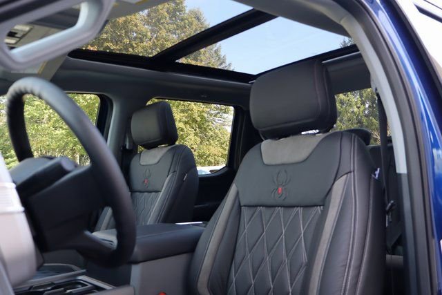 New 2026 Ford F250 XLT w/ XLT Premium Package image 4