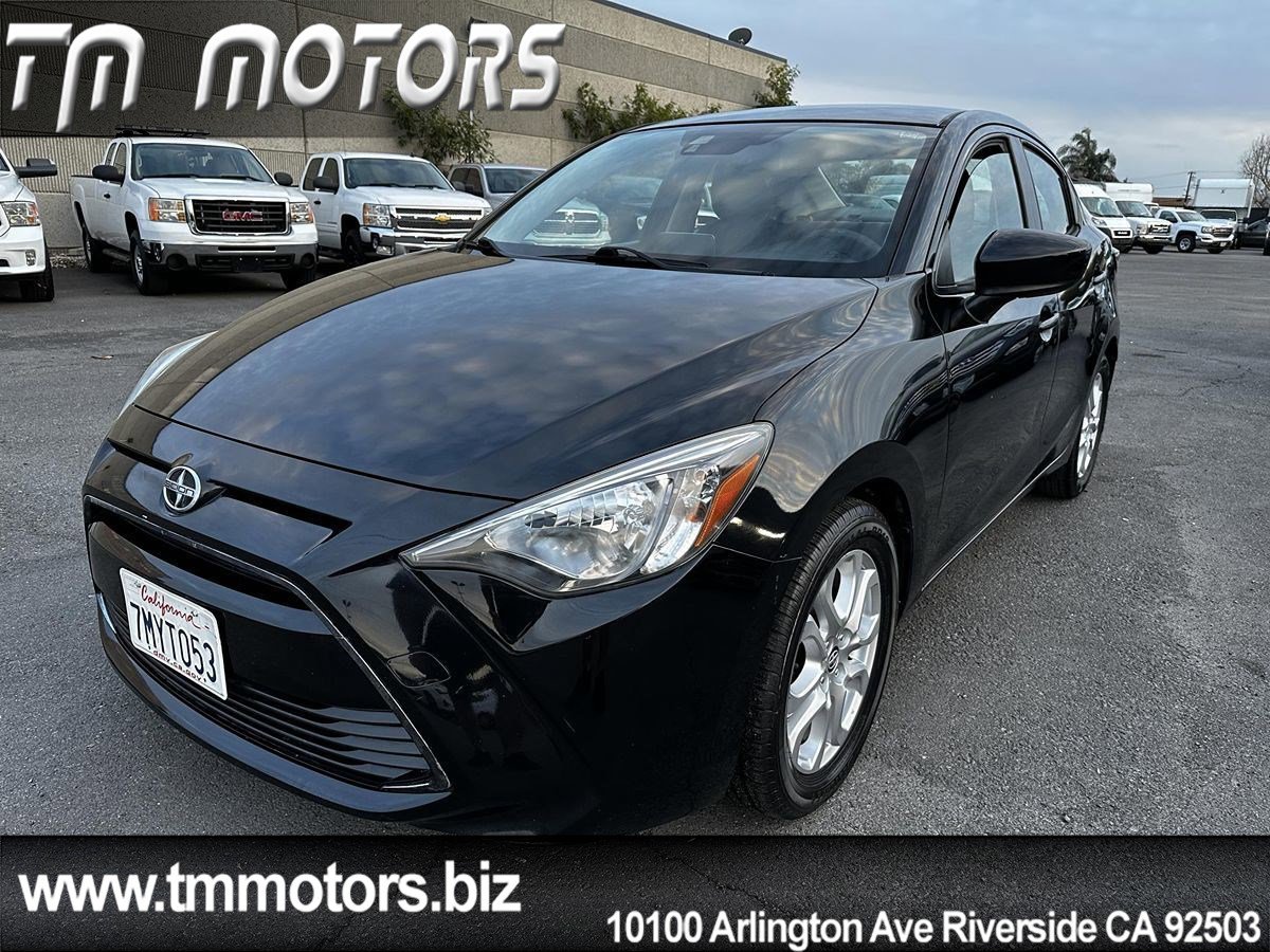 Used 2016 Scion iA image 1