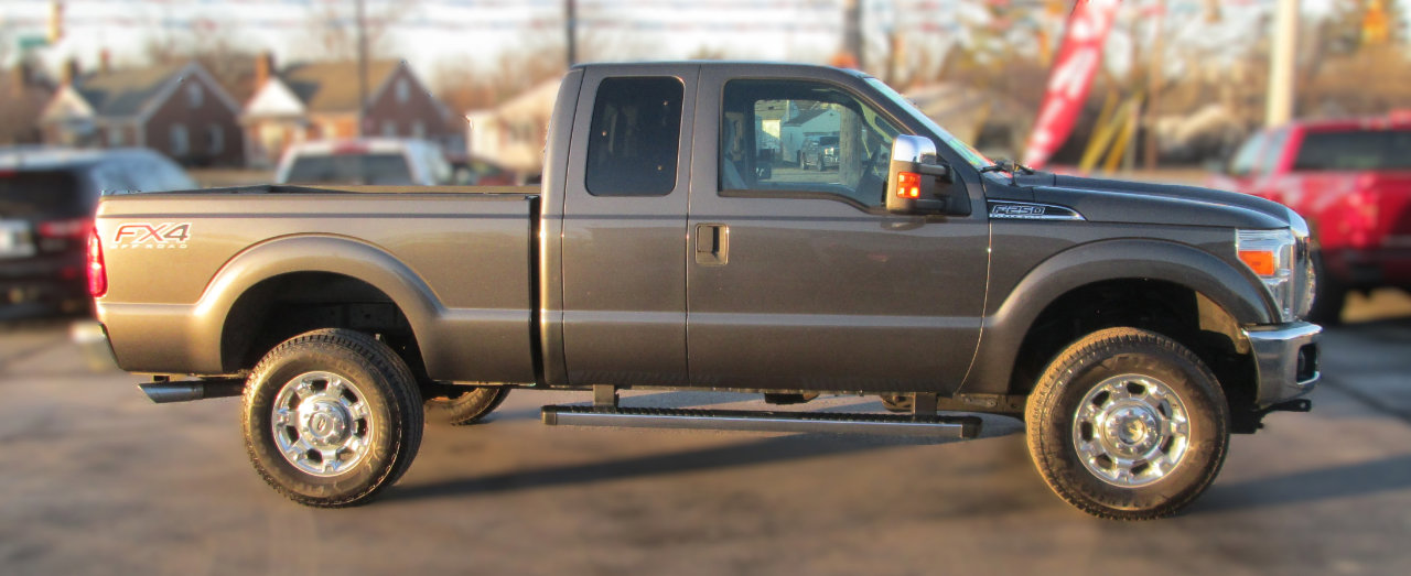 Used 2015 Ford F250 XLT w/ XLT Premium Package image 3