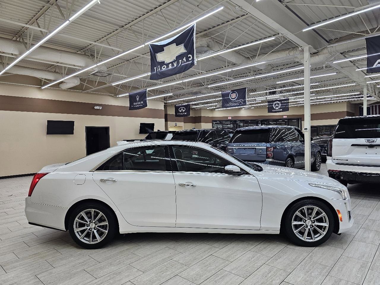 Used 2019 Cadillac CTS Luxury image 5