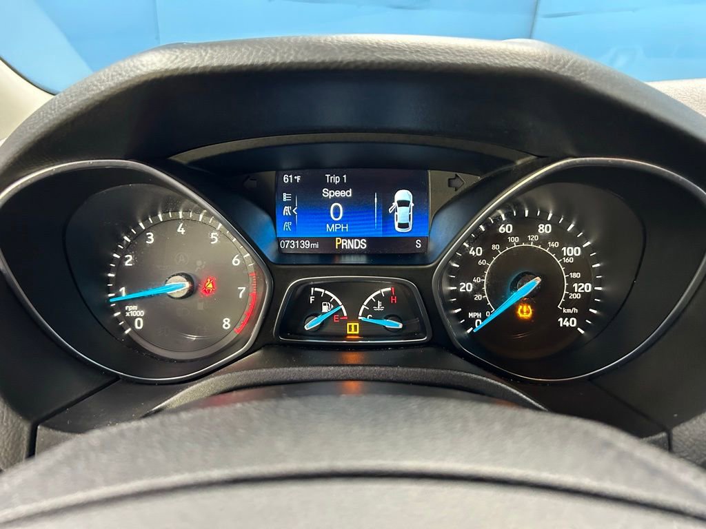 Used 2018 Ford Focus SE w/ SE Appearance Package image 23