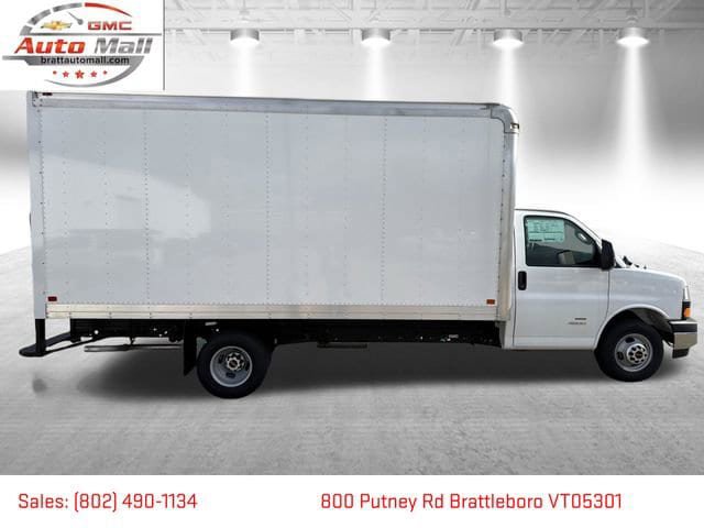 New 2026 GMC Savana 4500 w/ Power Convenience Package RWD image 6
