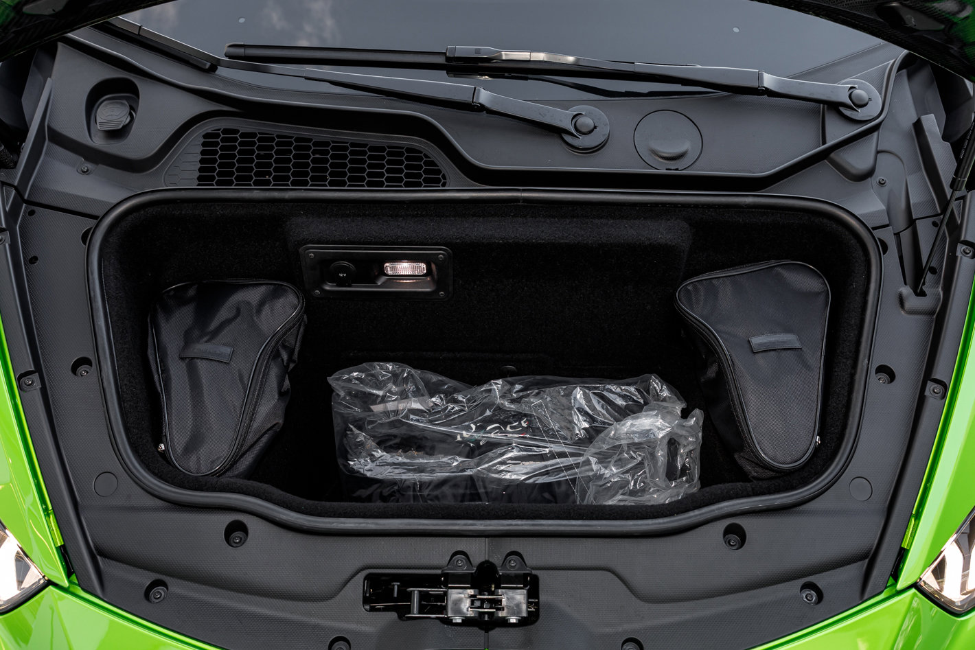 Used 2023 Lamborghini Huracan Tecnica image 40