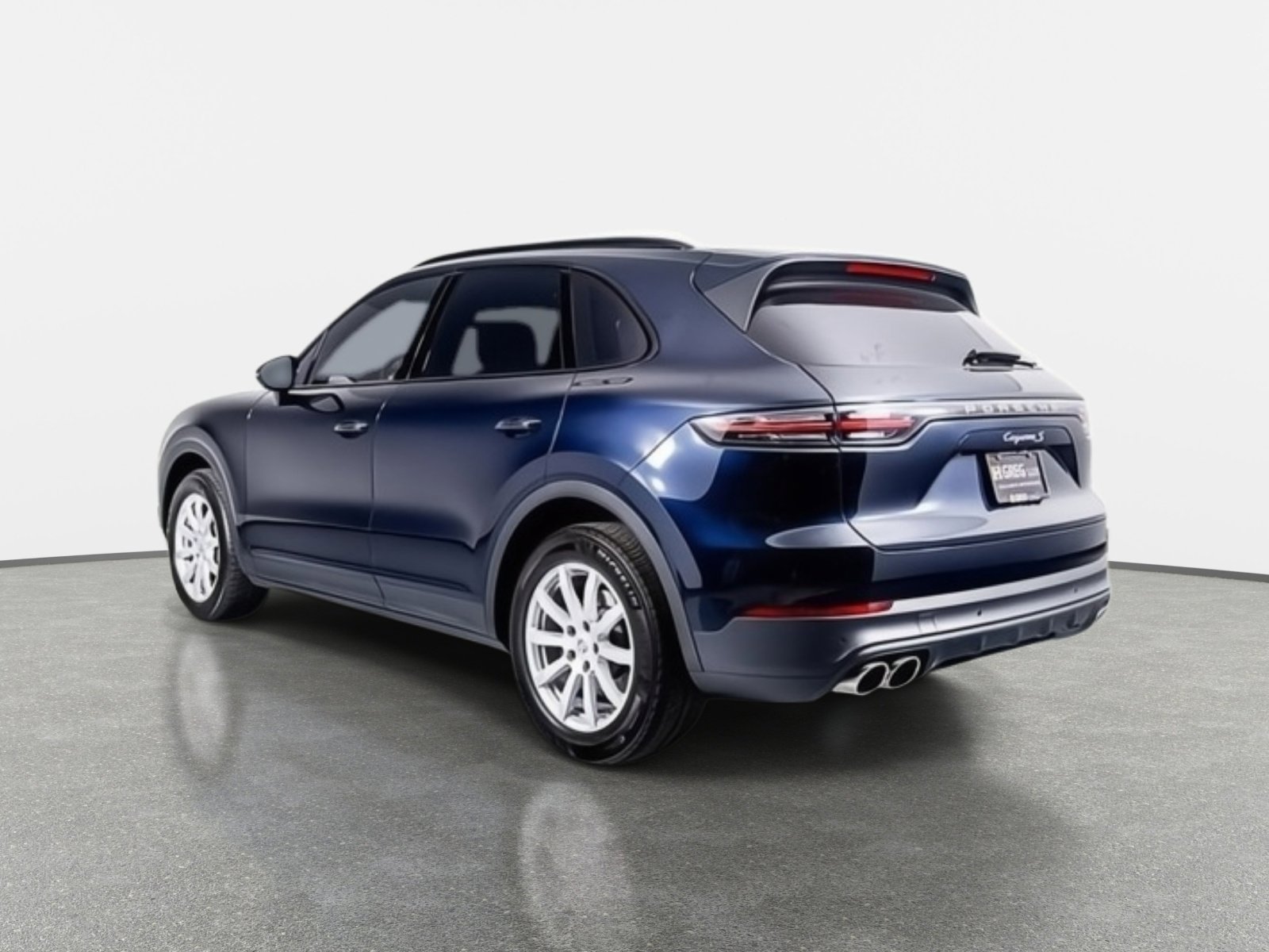 Used 2022 Porsche Cayenne S image 16