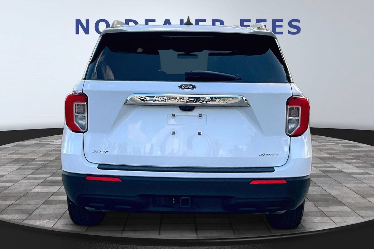 Used 2022 Ford Explorer XLT w/ Class IV Trailer Tow Package AWD/4WD image 5