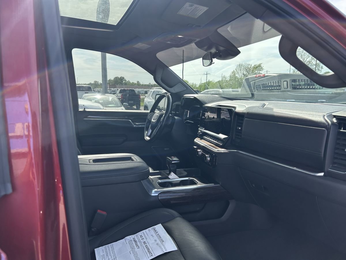 Used 2022 GMC Sierra 1500 Elevation w/ Elevation Premium Package AWD/4WD image 10