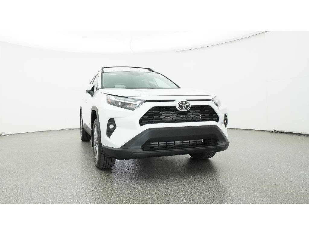 Used 2025 Toyota RAV4 XLE Premium FWD image 36