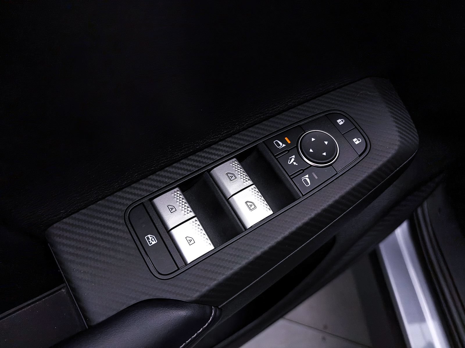Used 2023 Mitsubishi Outlander SE AWD/4WD image 17