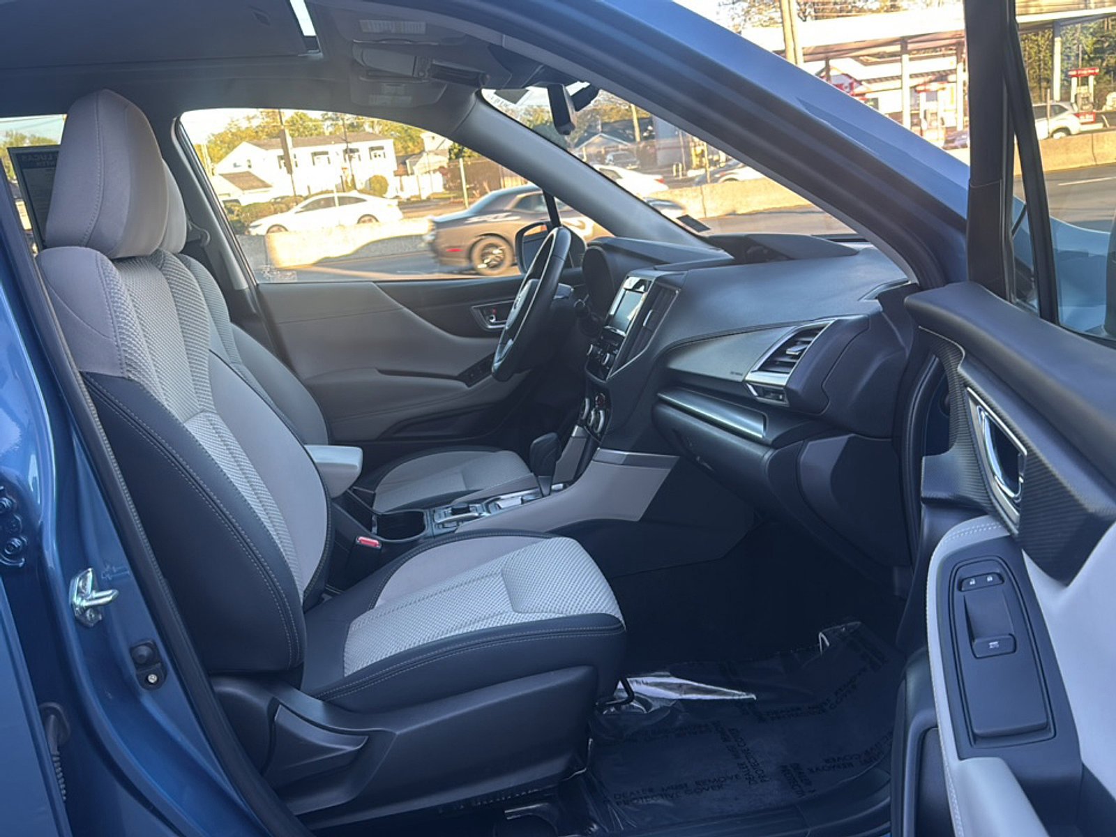 Used 2023 Subaru Forester Premium AWD/4WD image 14