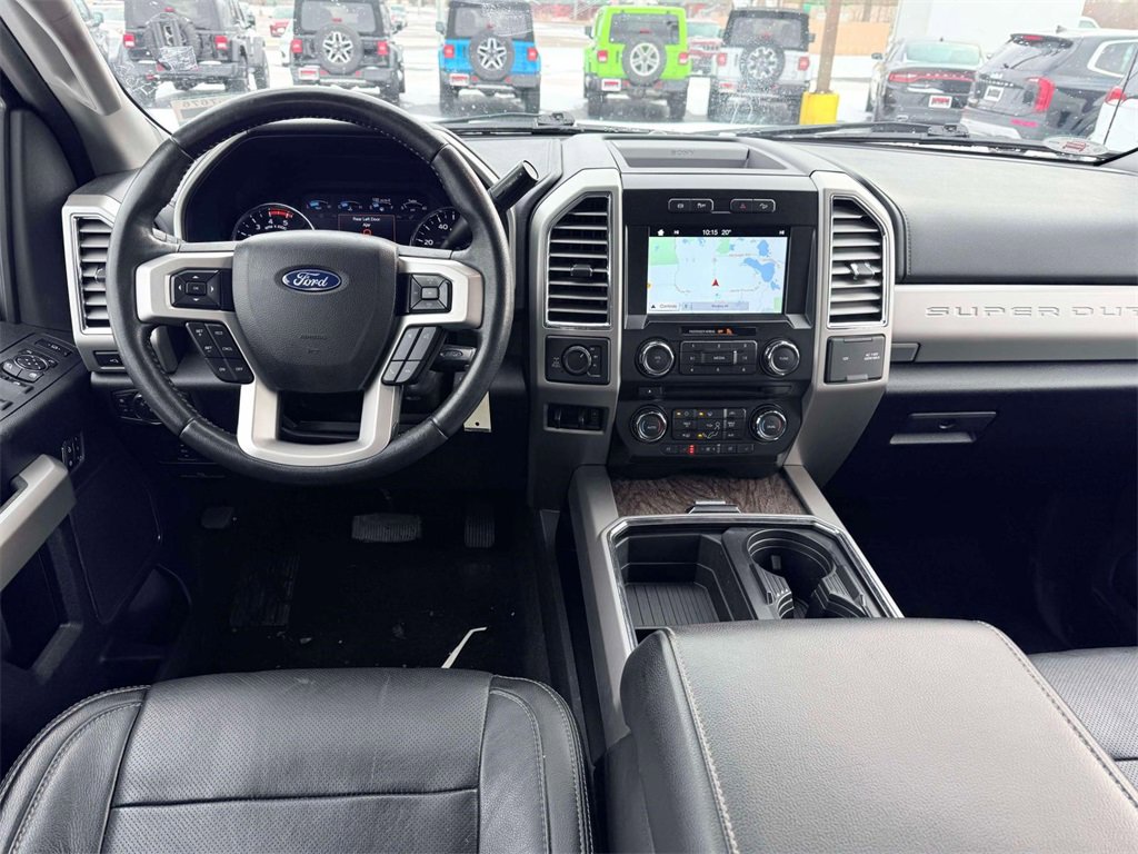 Used 2017 Ford F350 Lariat w/ Chrome Package image 3