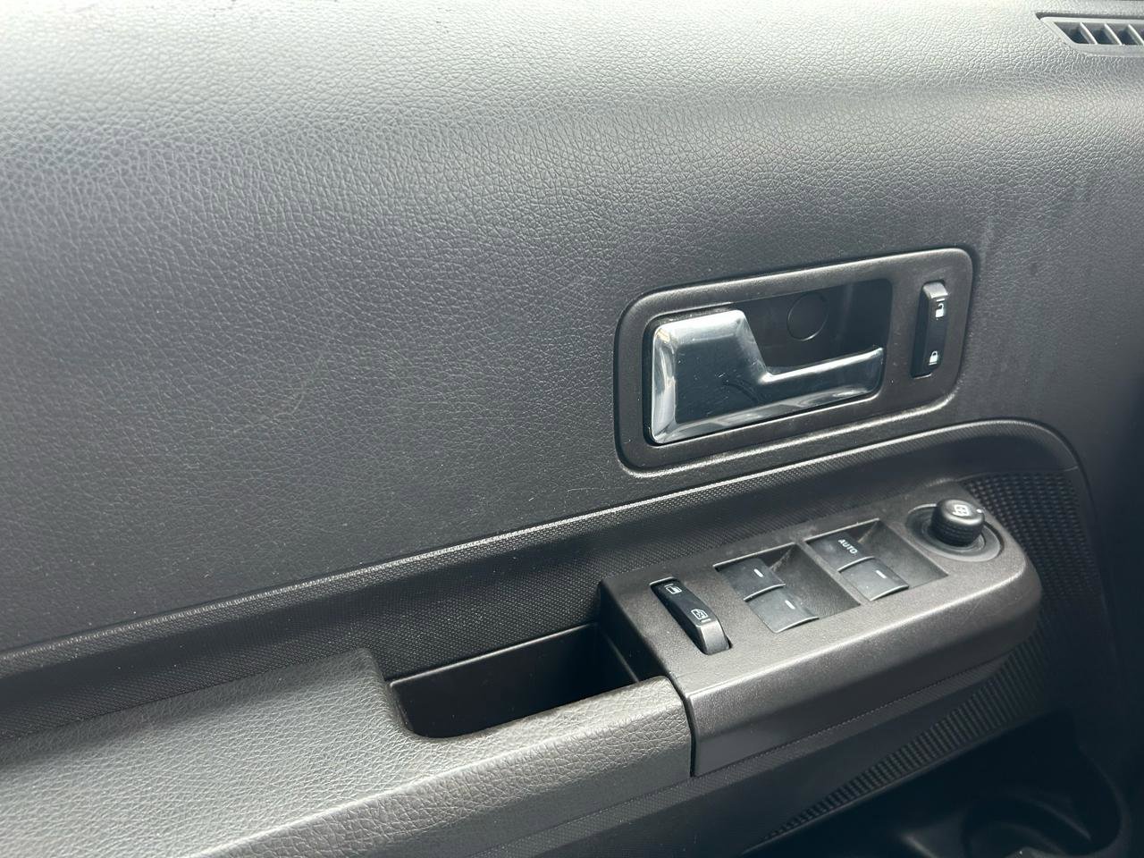 Used 2010 Ford Edge SEL AWD/4WD image 27