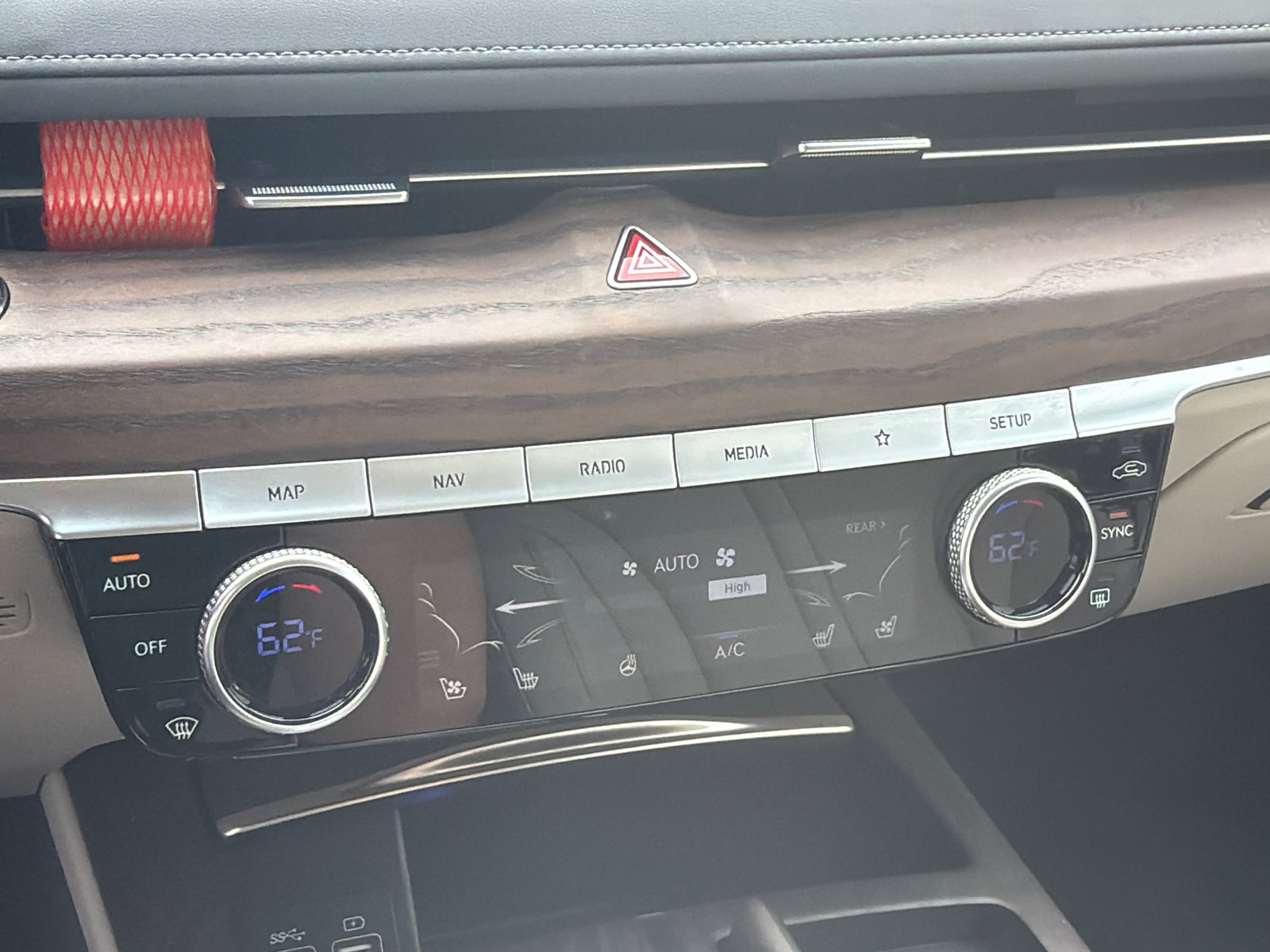 Used 2023 Genesis G80 2.5T w/ Advanced Package image 31