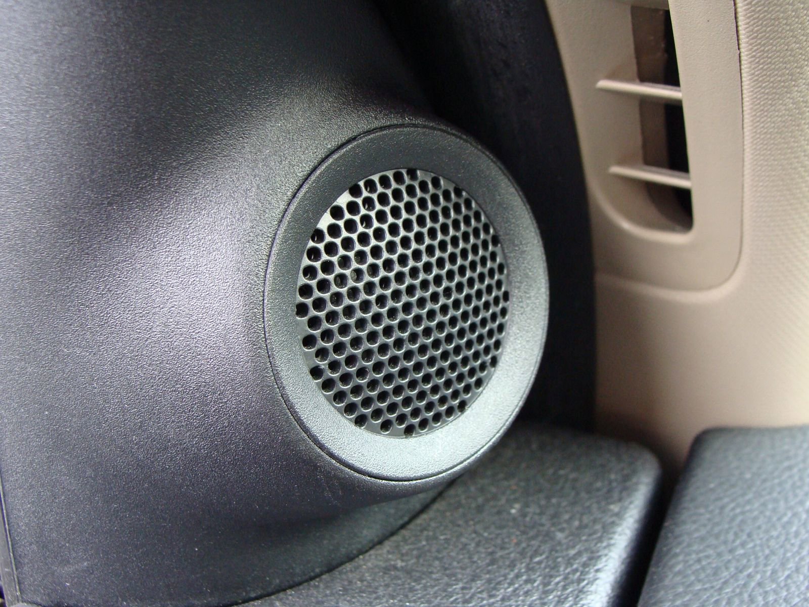 Used 2015 Jeep Grand Cherokee Limited w/ Luxury Group II image 34