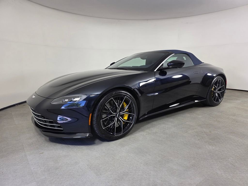 Used 2023 Aston Martin V8 Vantage Roadster RWD image 9