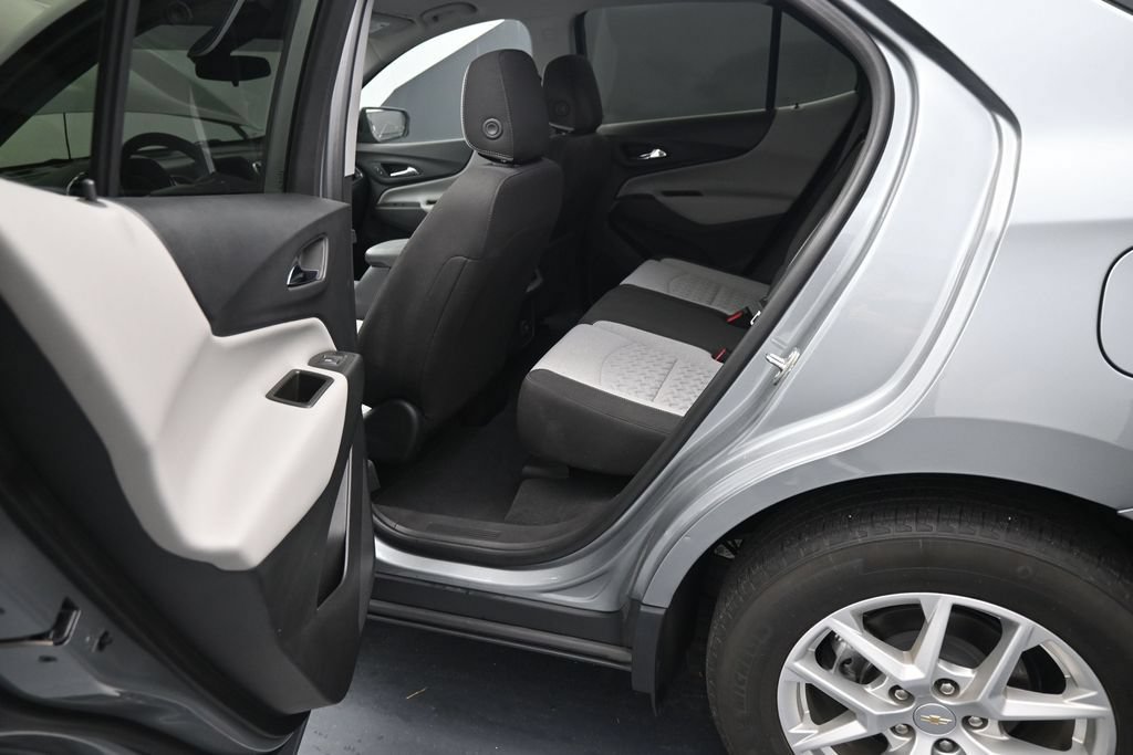 Used 2023 Chevrolet Equinox LT w/ Driver Convenience Package FWD image 21