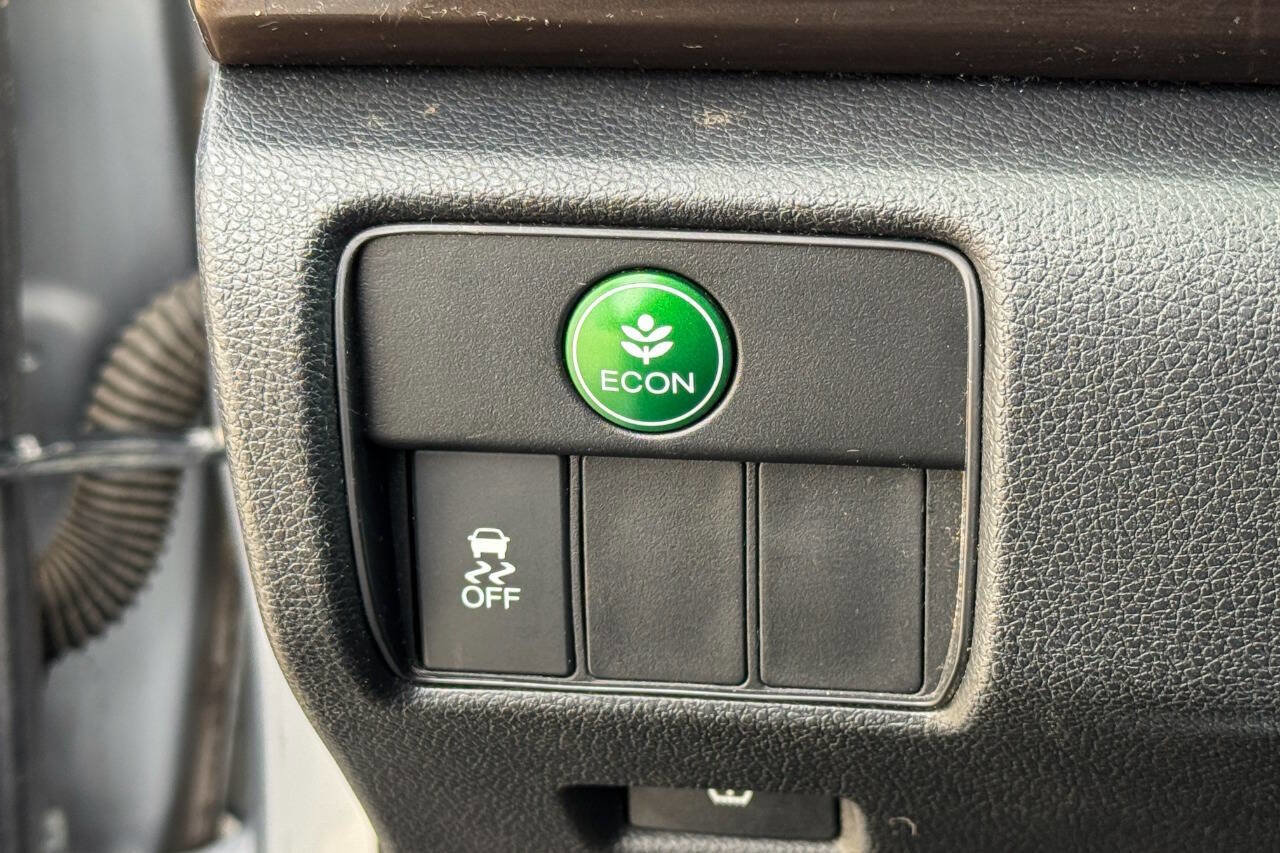 Used 2017 Honda Accord EX-L image 23