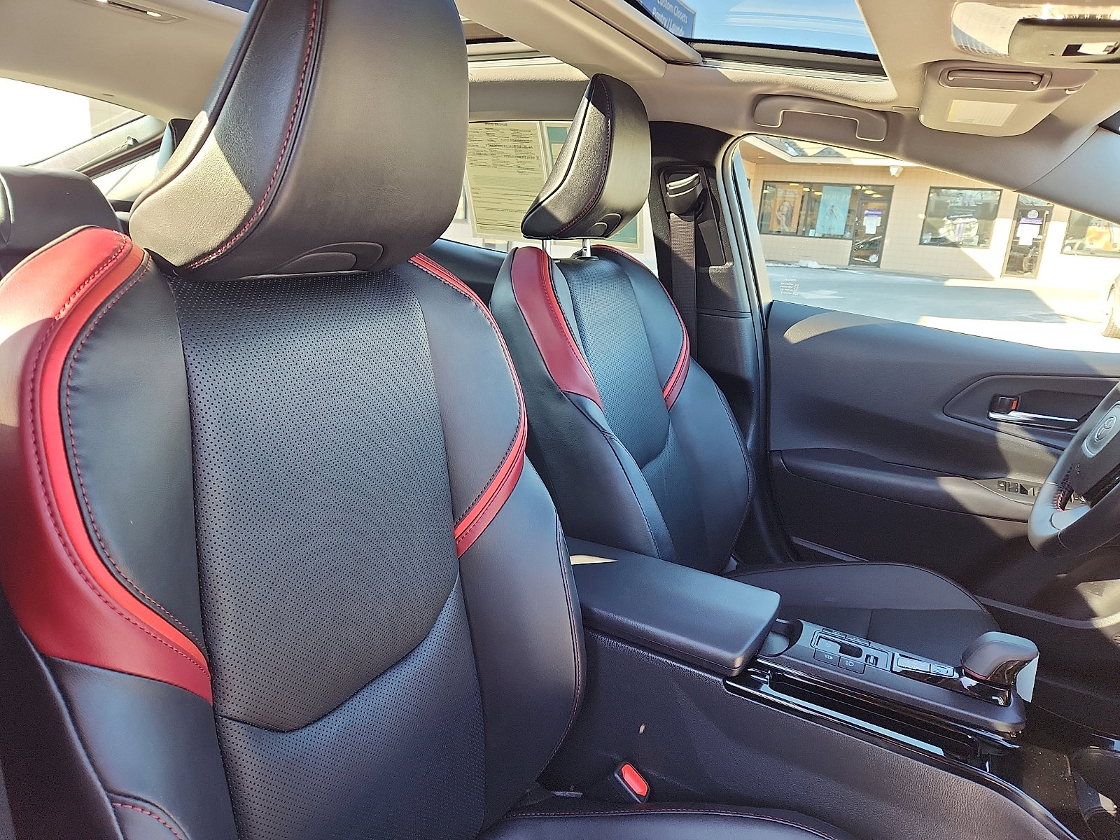 Used 2024 Toyota Prius Prime image 33
