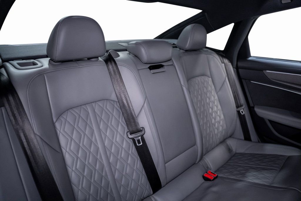 Used 2023 Audi S6 Prestige image 36