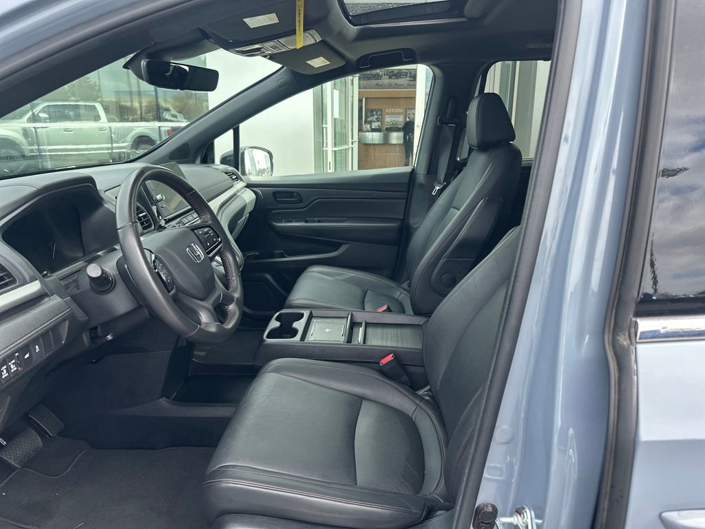 Used 2025 Honda Odyssey Sport-L image 9
