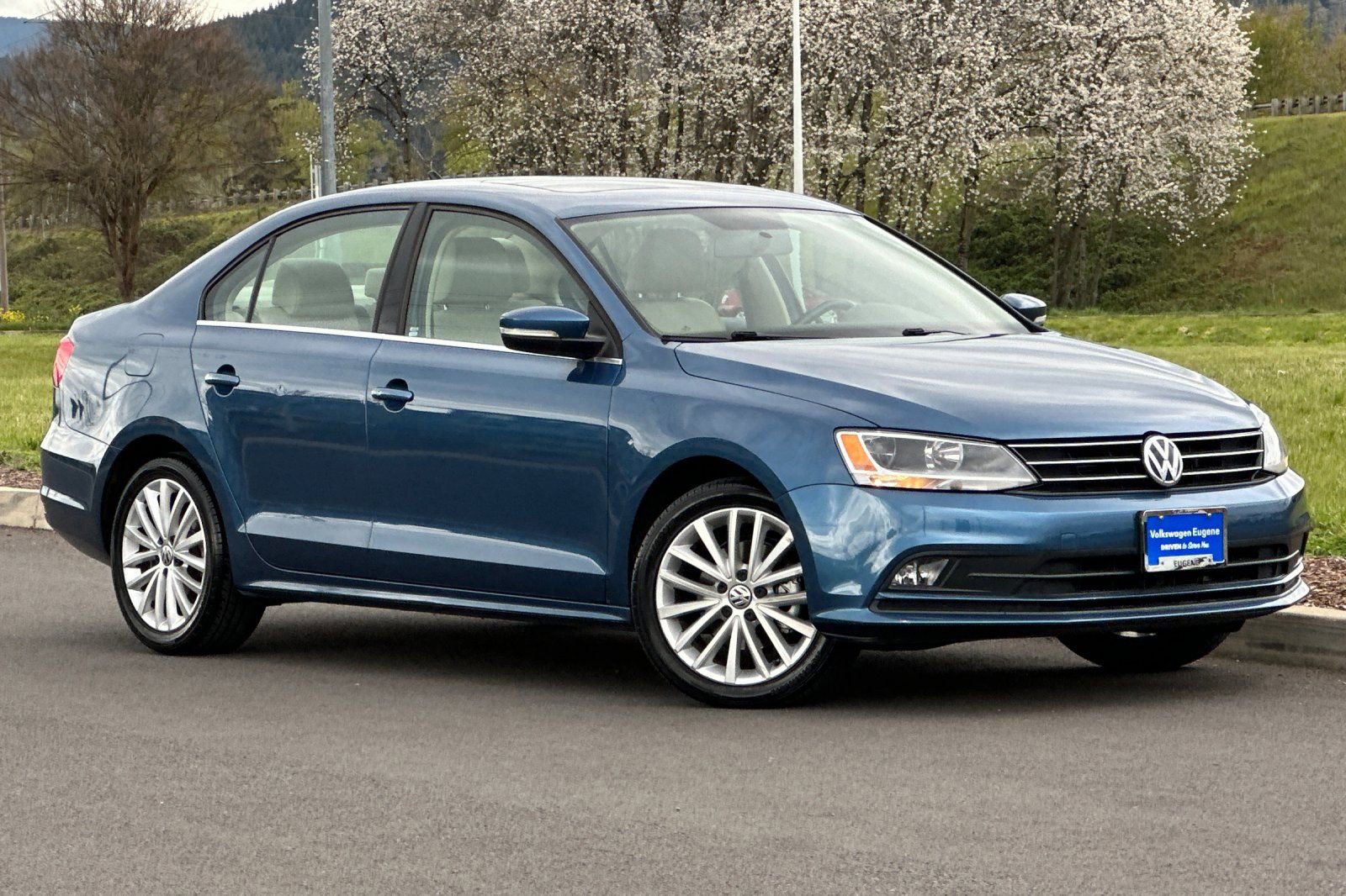 Used 2015 Volkswagen Jetta SE image 1