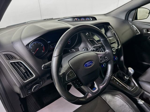 Used 2016 Ford Focus RS image 10