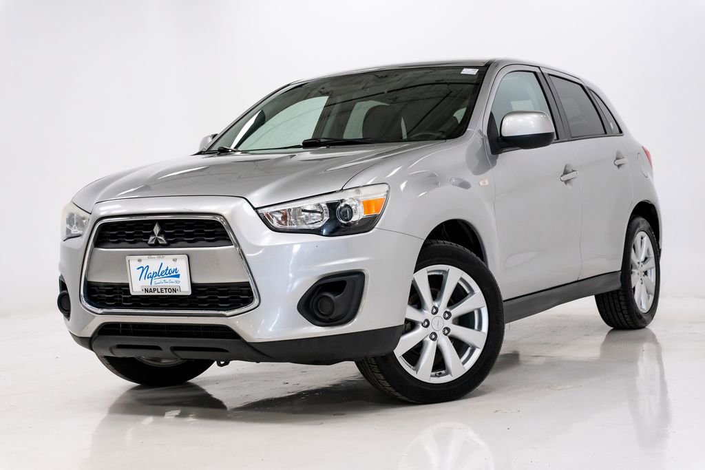Used 2014 Mitsubishi Outlander Sport ES image 1