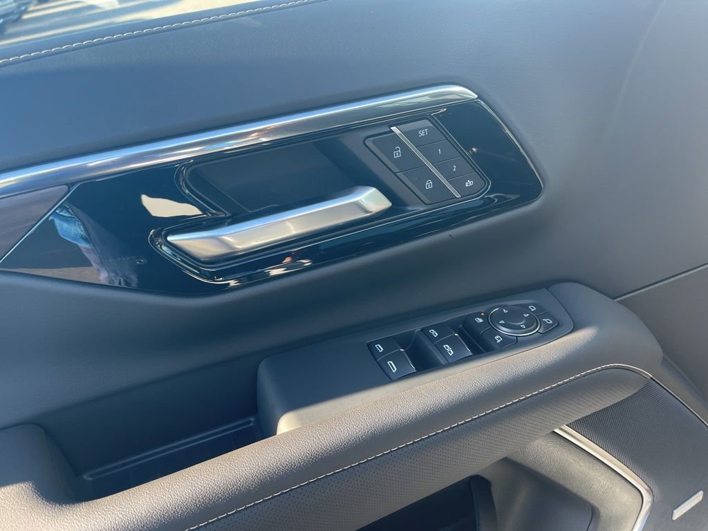 New 2026 Chevrolet Suburban Premier image 10