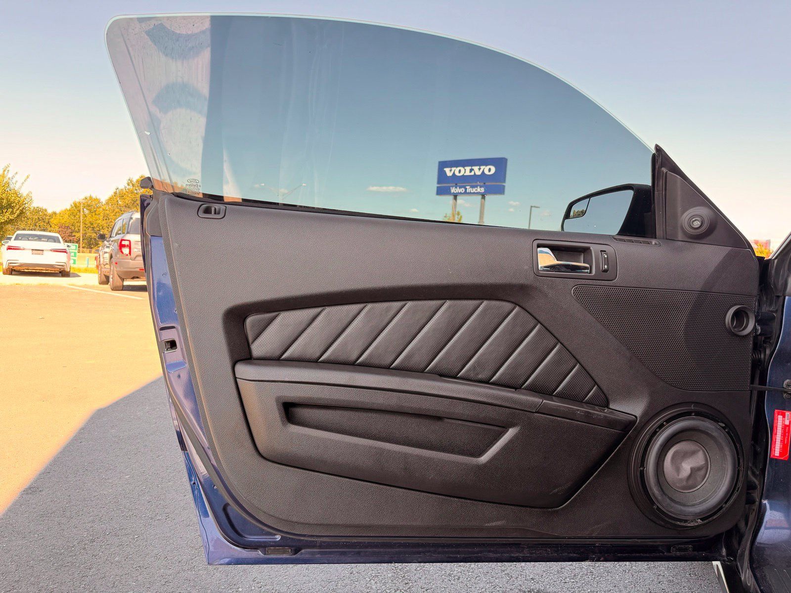 Used 2012 Ford Mustang Coupe RWD image 14
