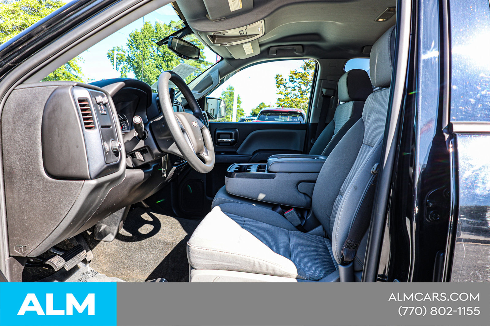 Used 2017 Chevrolet Silverado 1500 Custom w/ Custom Convenience Package RWD image 17