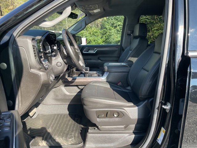 Used 2022 Chevrolet Silverado 1500 LTZ w/ Technology Package image 9