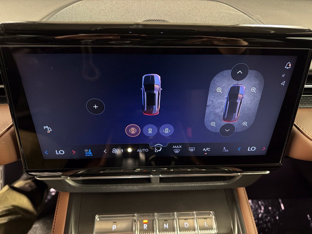 New 2026 Lincoln Nautilus Reserve AWD/4WD image 13