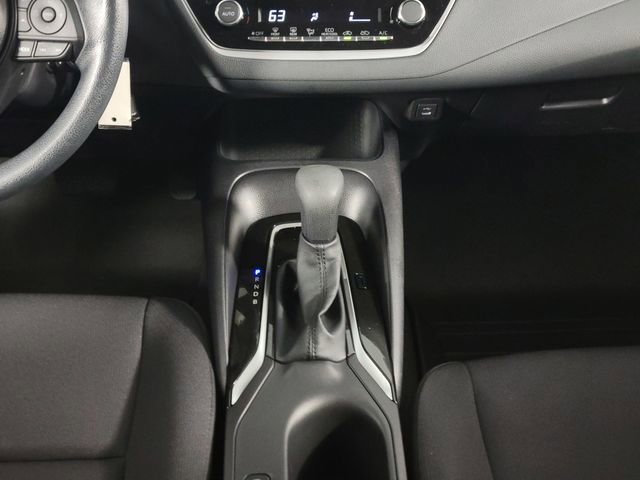 Used 2025 Toyota Corolla LE FWD image 24