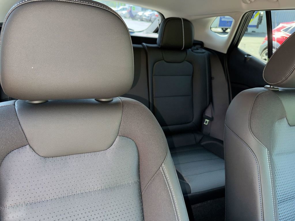 New 2026 Chevrolet Trax LT FWD image 34