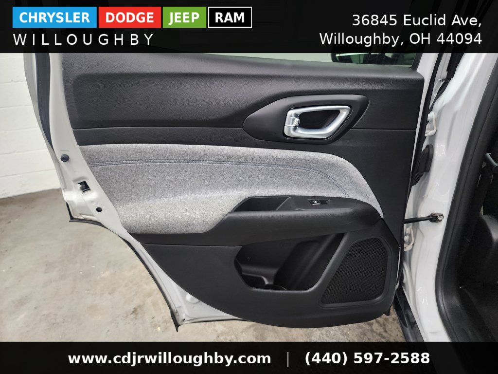Used 2024 Jeep Compass Latitude AWD/4WD image 23